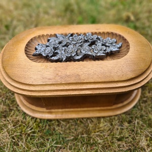 Vintage handmade wooden box with lid Sewing Box Wooden Container Oval lidded box, handmade retro wooden box, rustic style home decoration