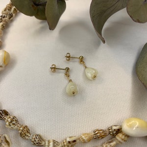 Hawaiian Pikake Earstuds, 14k Gold Filled Earrings, Tarnish Free Earrings, Mother of Pearl, Flower Earrings, Gift for Her