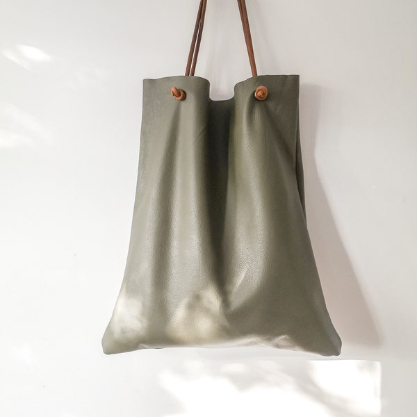 Grüne Ledertasche, handgemachte Ledertasche, weiche Ledertasche, Shopper-Einkaufstasche, echtes Leder