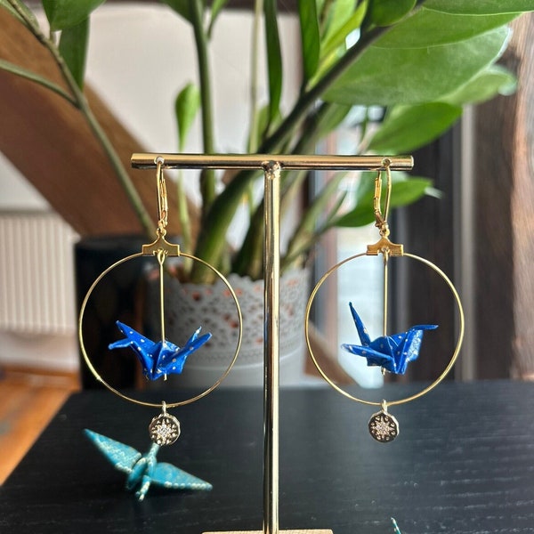 Boucles d’oreilles origami, grues, créoles bleues