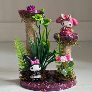 A Jumping spider enclosure play set, themed spider decor, themed, mantis decor