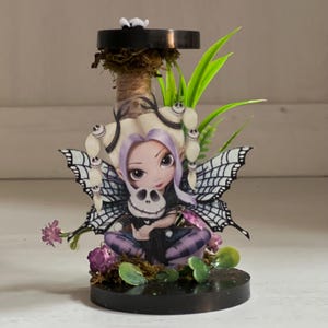 A Jumping spider enclosure themed spider decor.mantis decor