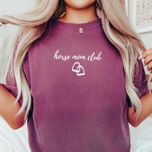 Horse Moms Club Comfort Colors® Shirt, Coquette Horse Mom Tee, Mom of Horses Shirt, Horse Gift, Trendy Horse Mama Shirt, Cute Horse Shirt