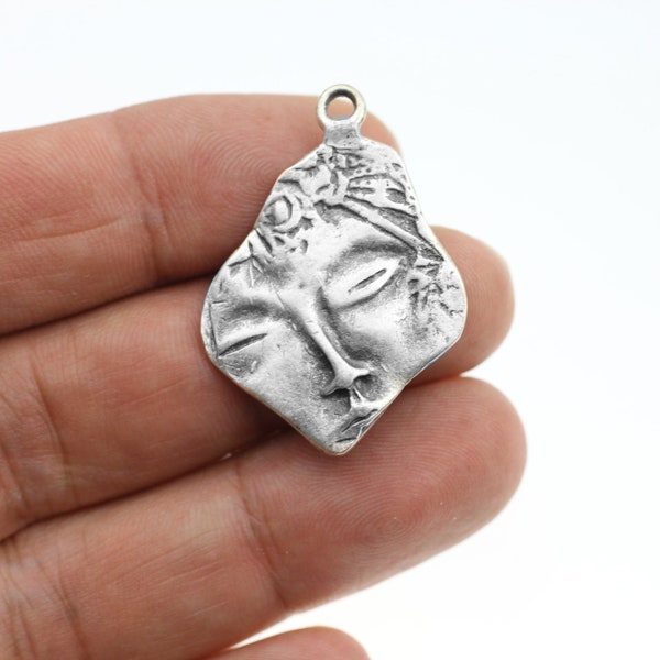 5 Antique Silver Face Pendants, Buddha Face Charm, historical charms, Jewelry Making, ZME168