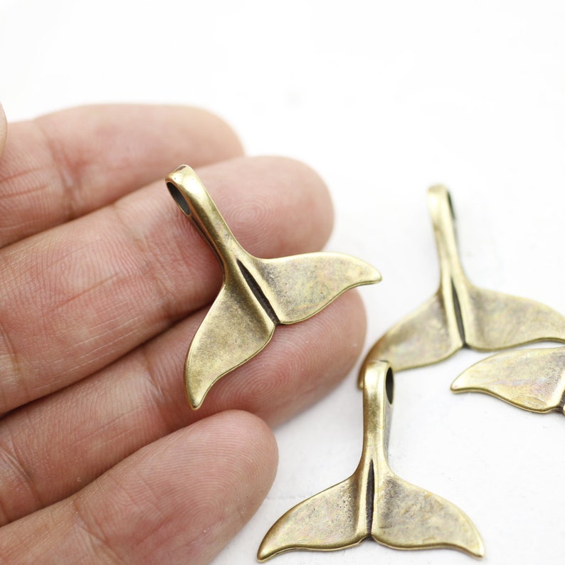 10 Whale Tail Pendants, Antique Bronze Plated, Bracelet Connectors