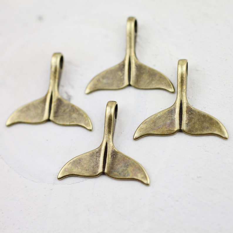 10 Whale Tail Pendants, Antique Bronze Plated, Bracelet Connectors