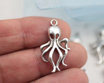 10 Octopus Charms, Octopus Anhänger, Silber Charms, Sterling Silber überzogen, Zamak Anhänger, Großhandel Schmuckherstellung Zubehör. ZM557as