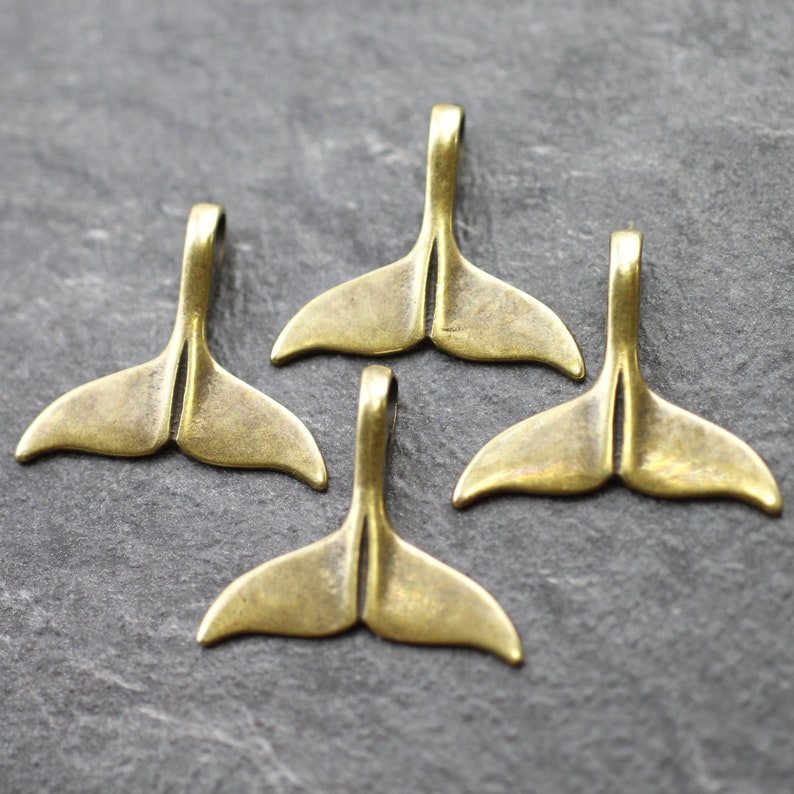 10 Whale Tail Pendants, Antique Bronze Plated, Bracelet Connectors