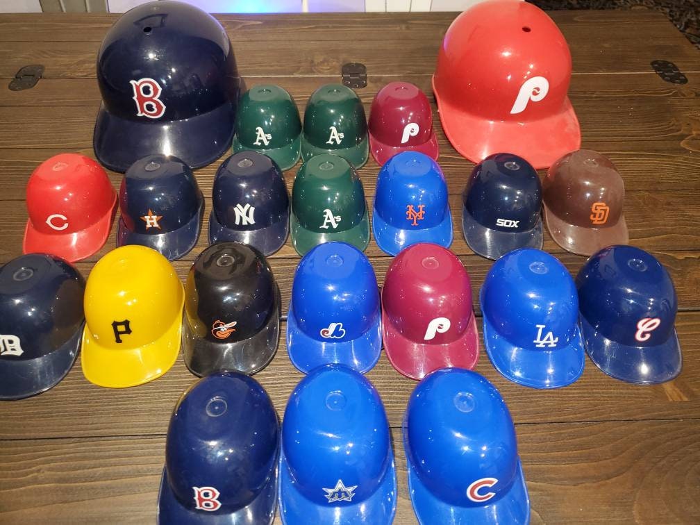 New York Yankees MLB 8oz Snack Size / Ice Cream Mini Baseball Helmets -  Quantity 6 - Collectible Supplies