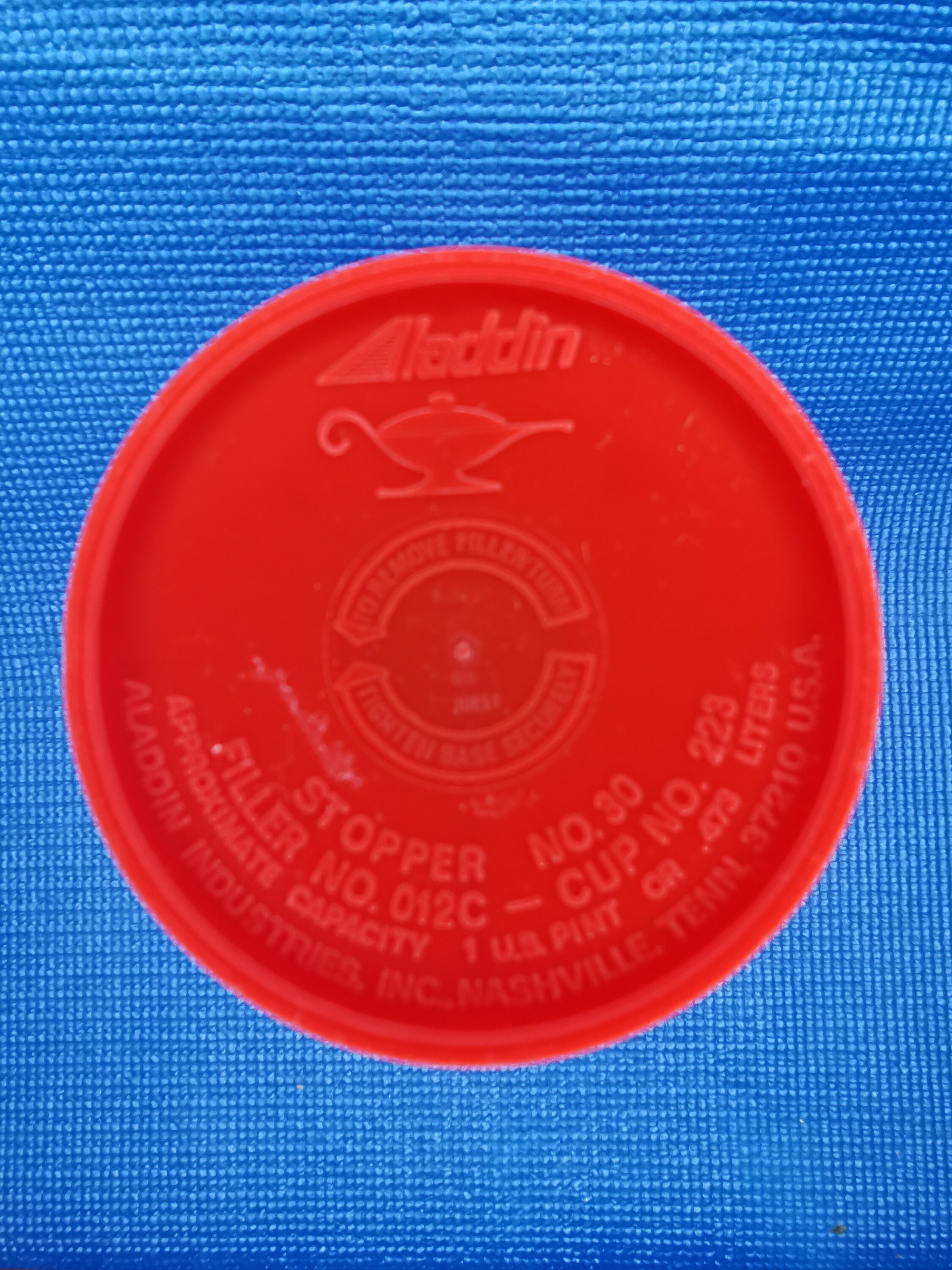 1970s Aladdin Thermos Flask 23 C Red Vanguard Diamond Argyle 1 US Pint