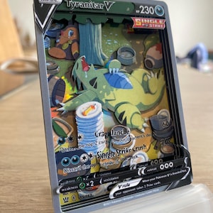 Carte 3D ShadowBox Pokemon Tyranitar V Battle Styles 155 / 163 Art 100% fait main Diorama