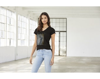 MYND - Twisting the Affair, Premium Damen-T-Shirt mit V-Ausschnitt