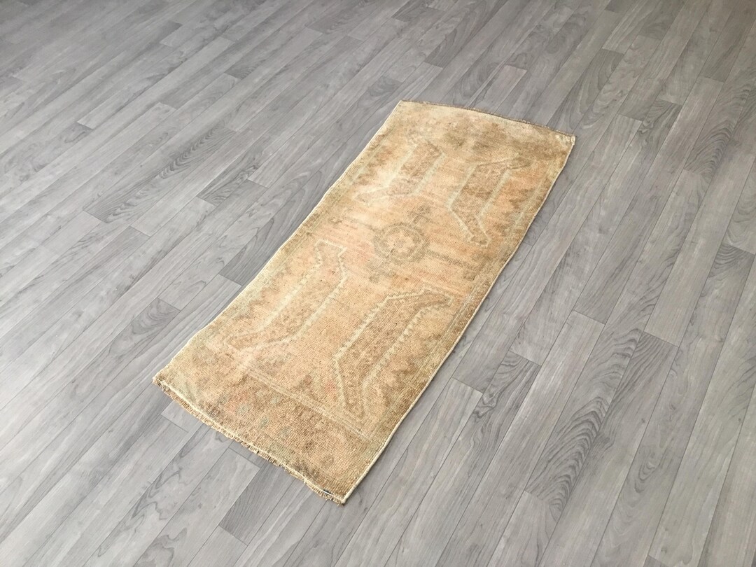 Vintage Turkish Wool Rug 1.6x3.8 FT: Faded Beige Brown Doormat - Etsy