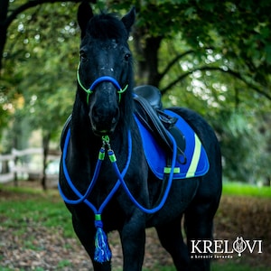 KRELOVI - Royal blue-neon green set (rope halter, neck rope, rope rein) with saddle pad