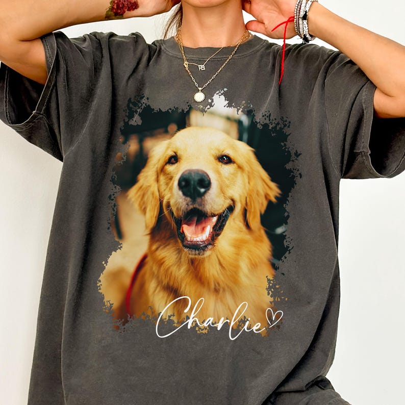 Comfort Colors® Custom Pet Photo Shirt, Personalized Pet Gift for Owners, Custom Dog Photo Shirt, Custom Pet Picture Gifts, Dog Mom Tee bild 1