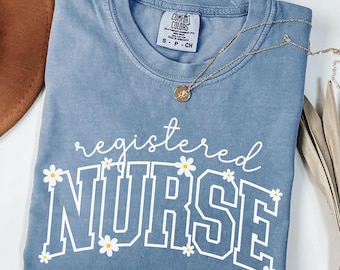 Comfort Colors® Registered Nurse Shirt, Nurse Daisy Shirt, Registered Nurse Tshirt for Women, RN Nurse Tee T-shirt, Registered Nurse Gifts