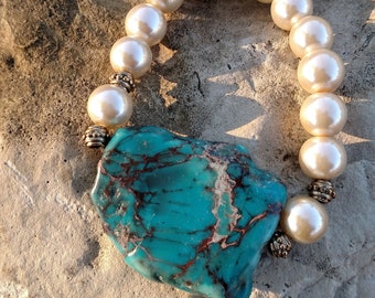 Turquoise and pearl Bracelet