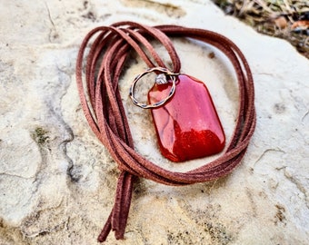 Pressed Glass and Faux leather necklace