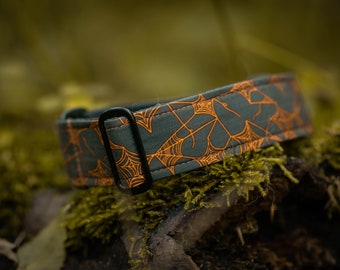 Collare per cani con ragnatela gotica: collare per animali domestici Martingale di Halloween "ARACHNE"