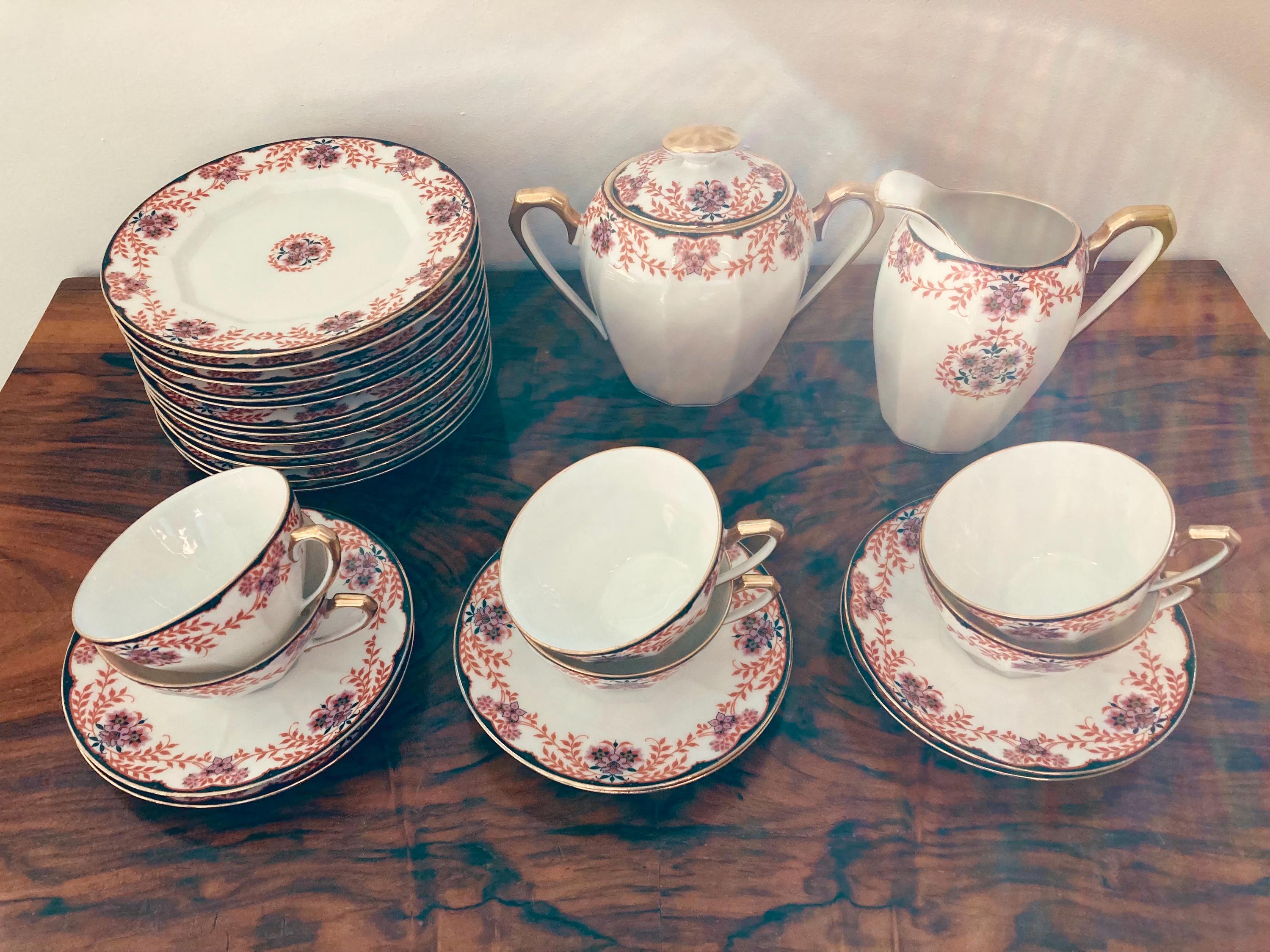 リモージュ磁器、A.ジロー、コーヒーまたは紅茶6点セットとケーキ皿12 