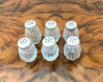 Christofle Paris: six small salt shakers