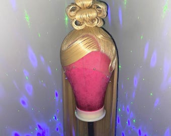 Sculpted Swoop Bang/Bun Updo