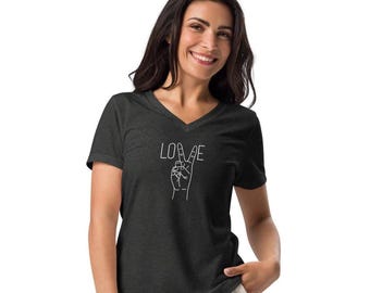 Camiseta de amor, sinal de paz, escolha a gentileza, seja gentil, pacífico, dê amor, camiseta feminina relaxada com decote em V