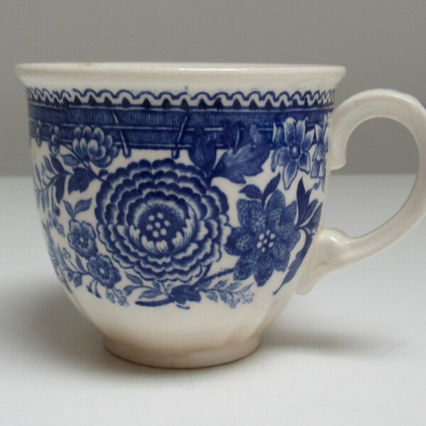 Tasse Faïence Villeroy et Boch Mettlach Saar style anglais