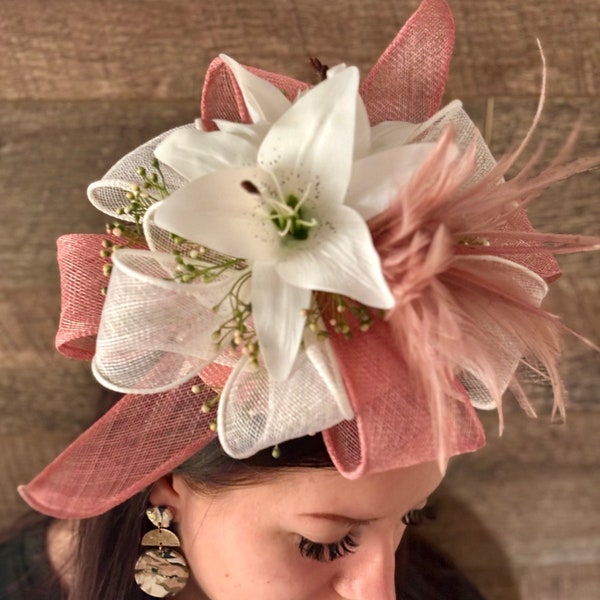 Dusky Lily Fascinator