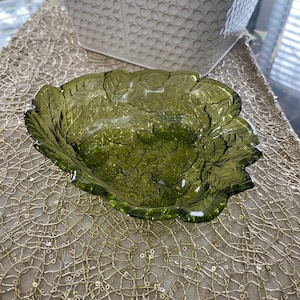 Vintage Indiana Glass Co Loganberry Bowl Green Candy Dish
