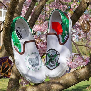 Converse slytherin discount