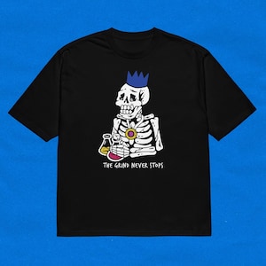 OSRS Grind Never Stops Oversized Heavyweight T-shirt | RuneScape T-Shirt | Gaming T-Shirt | Old School Runescape | Gift For Him