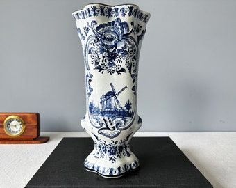 Vase bleu de Delft antique par Royal Sphinx Maastricht, Delftware, Petrus Regout, poterie hollandaise, vase bleu et blanc