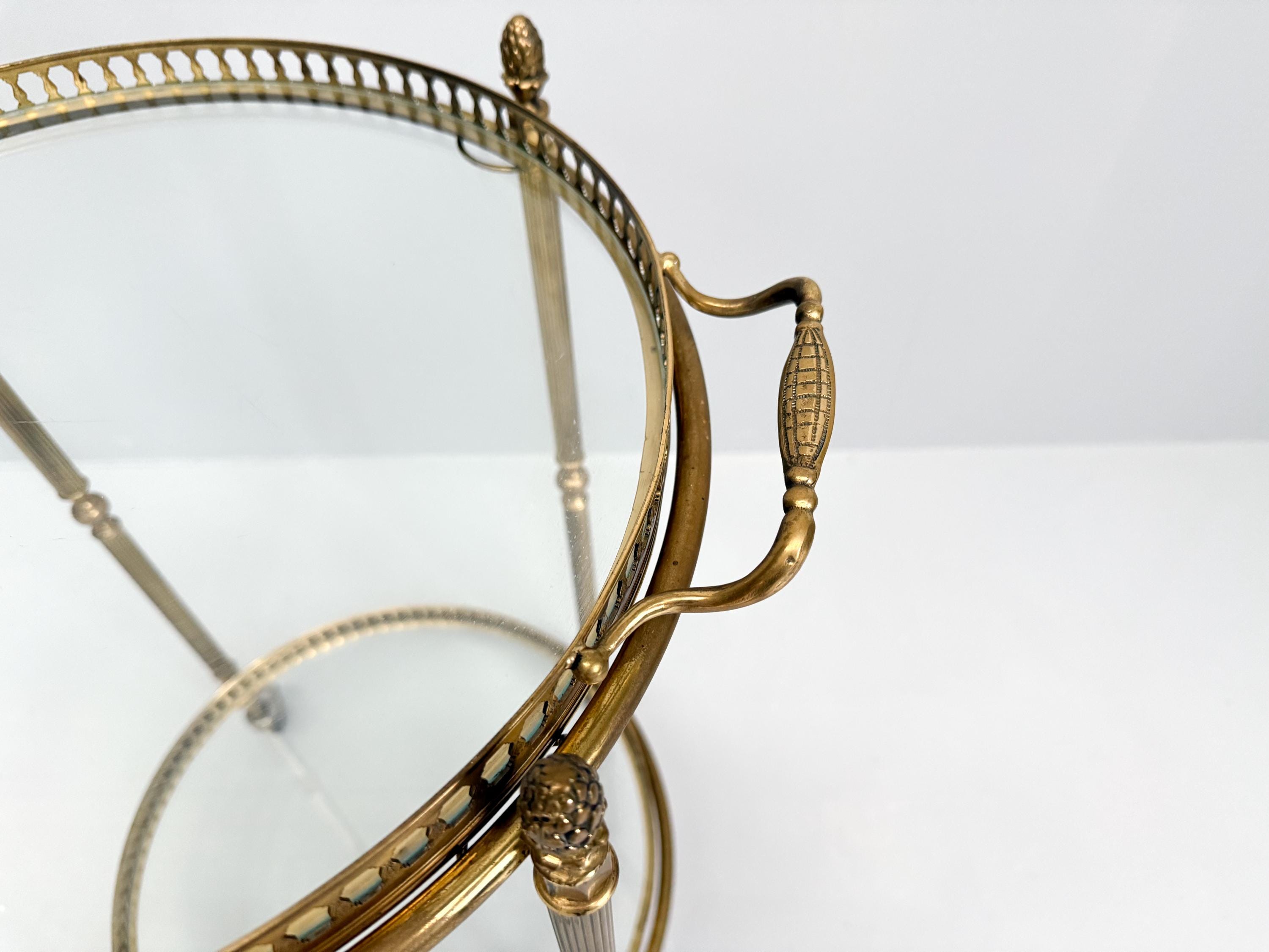 ヴィンテージミッドセンチュリーの真鍮とガラスのバーカート