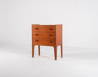 Danish Mid-Century Oak Display Cabinet, 1960s
