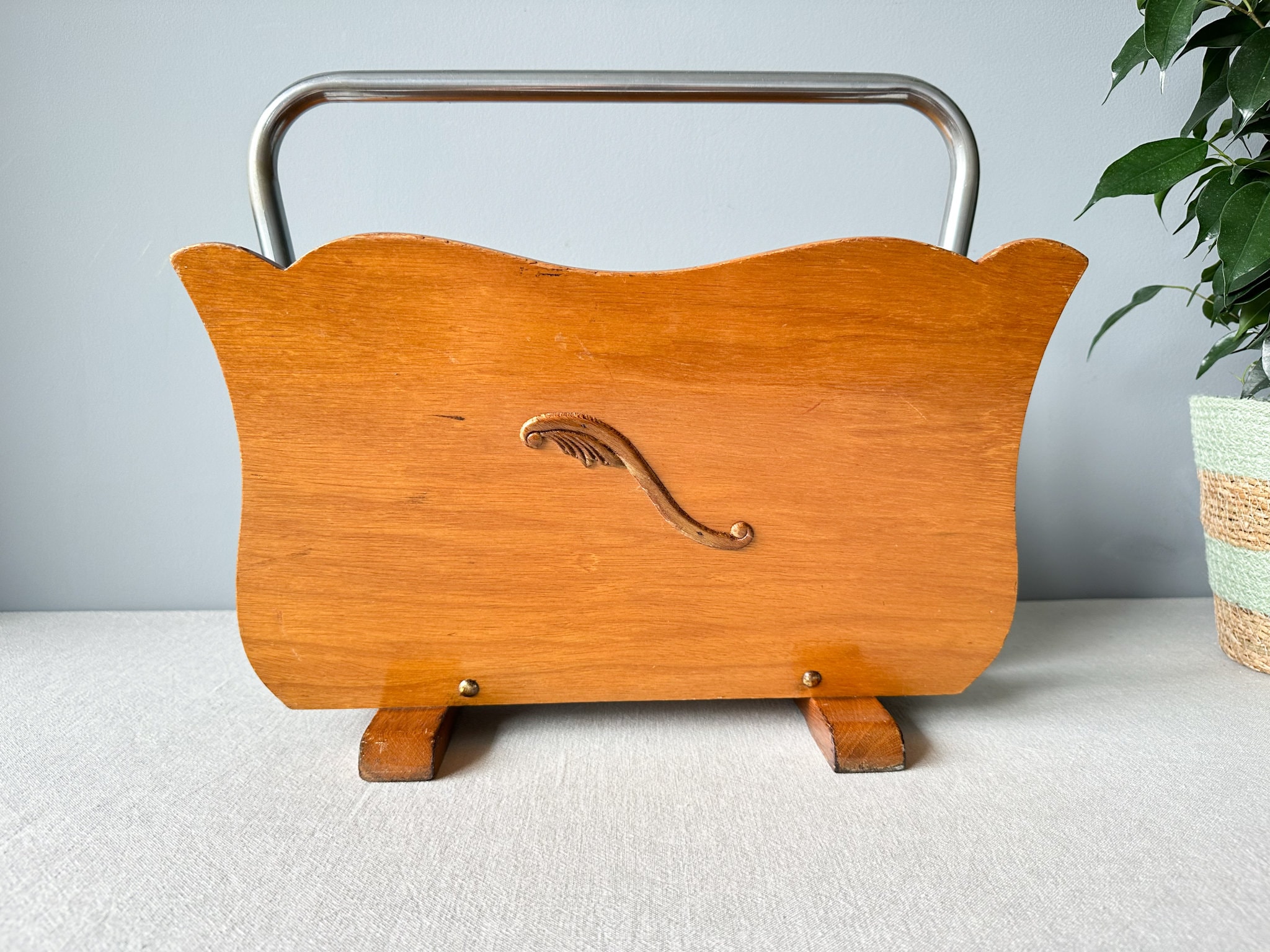 ヴィンテージミッドセンチュリー木製マガジンラック | レコード
