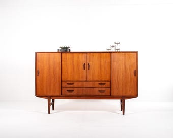 Danish Mid-Century Oak Display Cabinet, 1960s