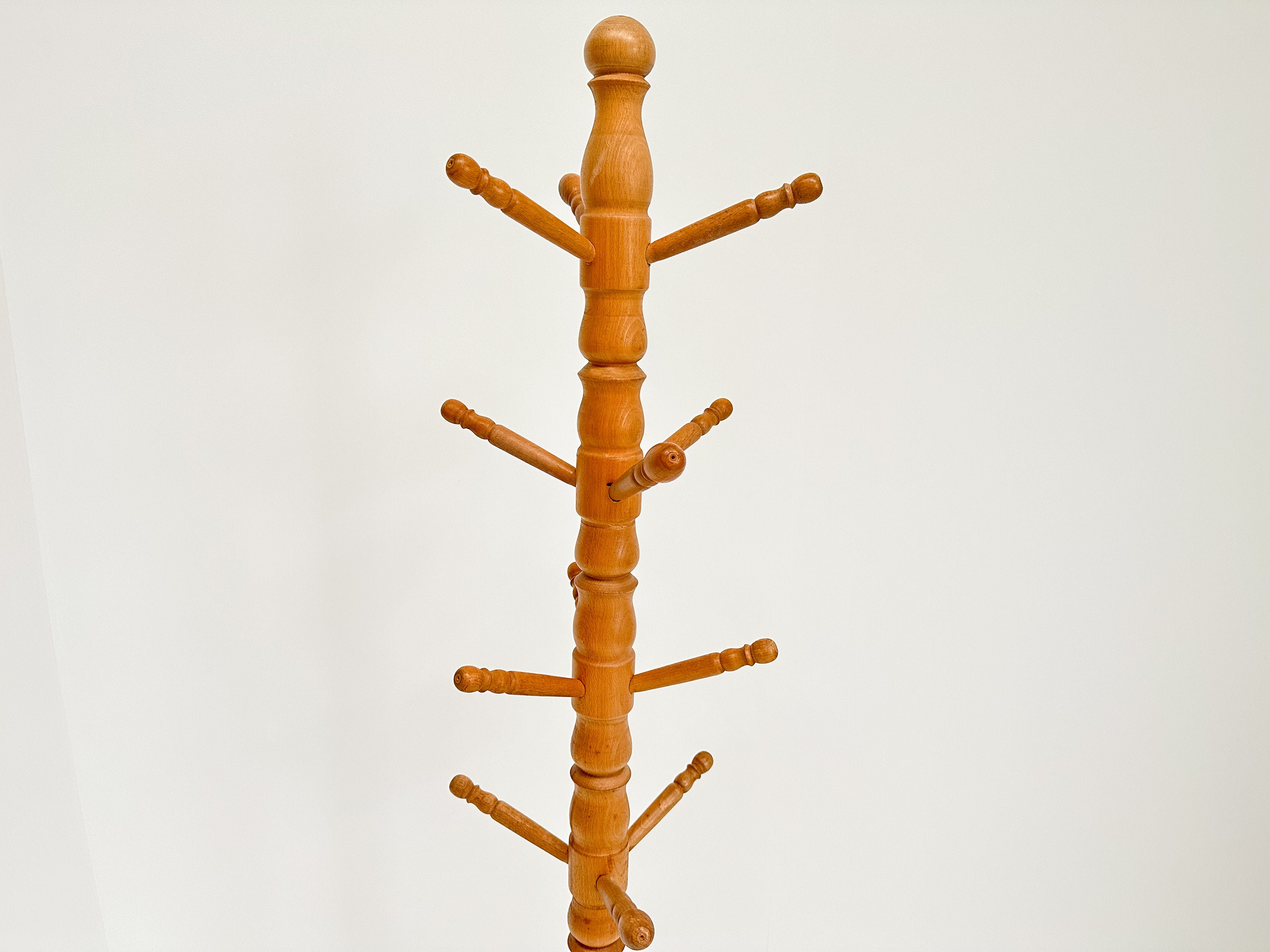 Vintage Wine Red Solid Wood Coat Rack & Hat Stand – Birch Wood, Tripod Base, 70 Inch Hall Tree
