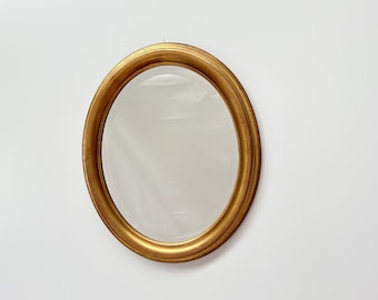 Espejo vintage con marco de madera dorada / Espejo ovalado vintage con vidrio biselado