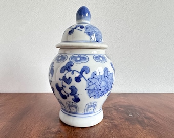 Vintage kleine Chinese dekselvaas, Chinese pot met deksel, Chinese vaas, Chinese gemberpot