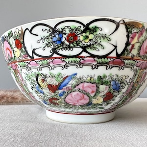Vintage Chinese Famille Rose Bowl, Rose Medallion Bowl, Vintage Chinoiserie Bowl, Oriental Decor, Centerpiece Bowl, Asian Decor, Orchid Bowl