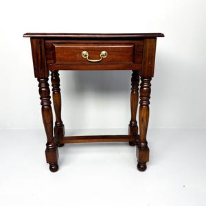 Mesa auxiliar vintage con cajón / Mesa de recibidor