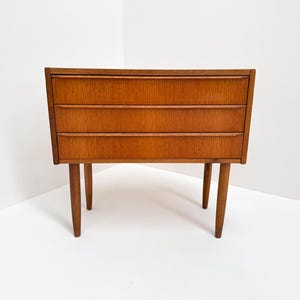 Mid Century Danish Teak Chest of Drawers, Vintage