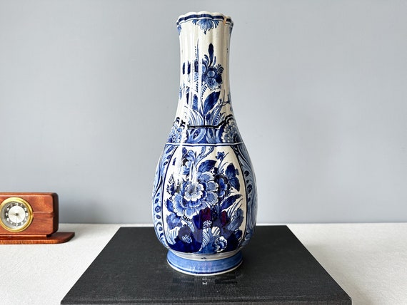 ヴィンテージ ロイヤルデルフト 手描き花瓶：デルフトブルーの花