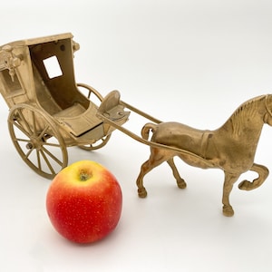 Vintage Brass Horse and Carriage Figurine: Collectible Decor