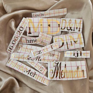 Autocollants en vinyle personnalisés | Texte personnalisé de 5 à 30 cm | Autocollants DIY pour mariages, fiançailles ou cadeaux | Or, noir, blanc |