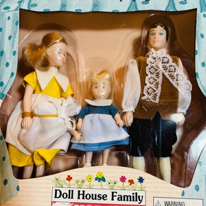 1:12  Horsman Colonial Family Dollhouse Dolls
