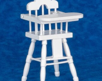 Miniatura de casa de muñecas con trona d3781