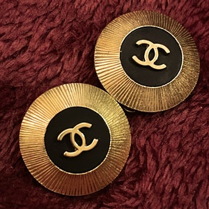 Vintage Chanel Earrings CC Logo 1980s Clip Authentic Designer Gold Cream