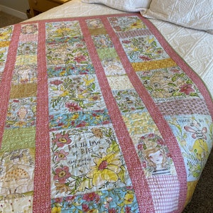 Pastel Floral Bee Quilt: &#39;For the Love of Bees&#39; Lap Quilt